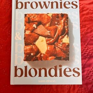 Brownies & Blondies Cookbook by Sam Dixon
